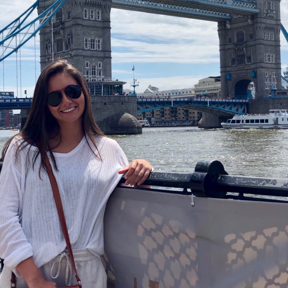 Meet your Posher, Isabel